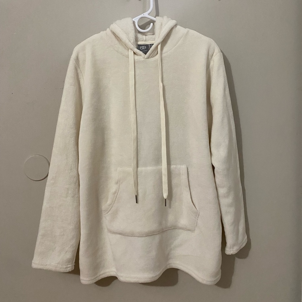 Daisy Fuentes Cream Hoodie Sweater